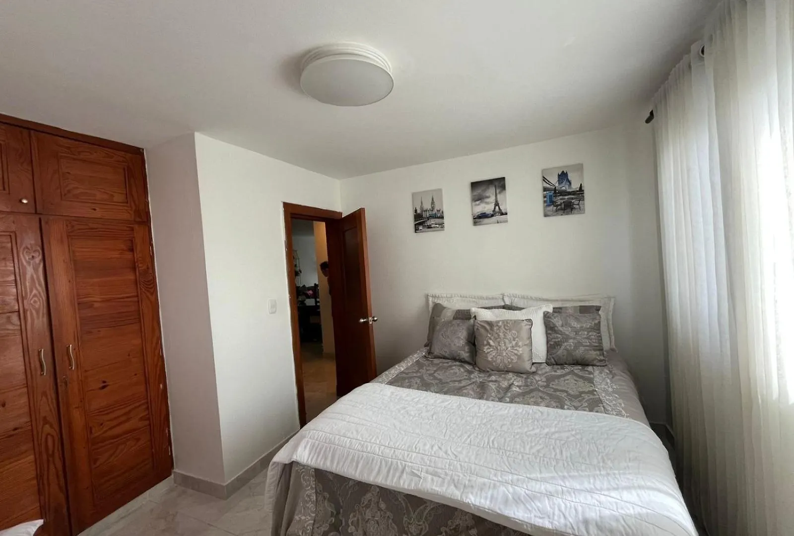 Проживание в семье Renta De Habitacion Santiago - Centrico Сантьяго-де-лос-Кабальерос