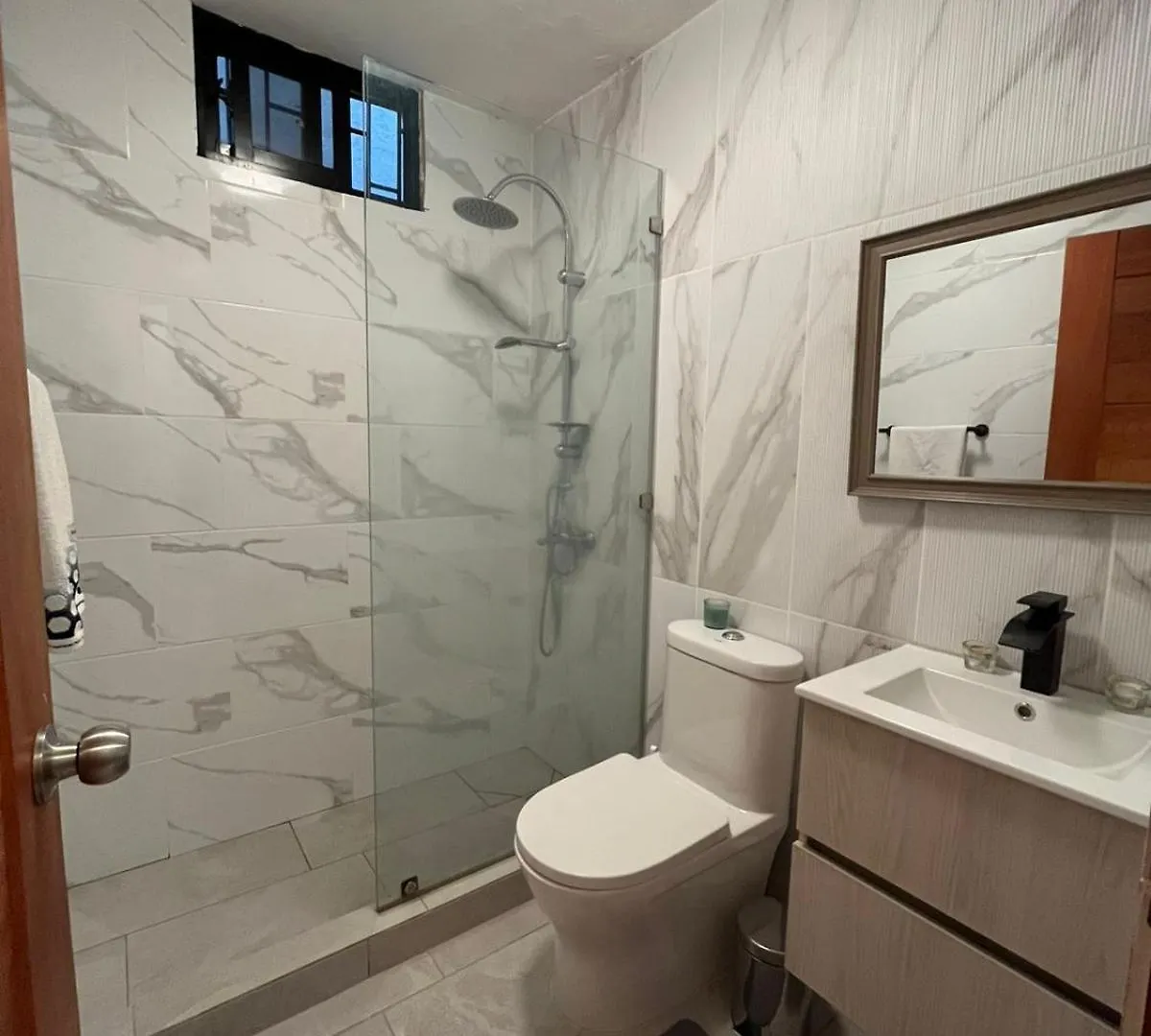 Renta De Habitacion Santiago - Centrico Сантьяго-де-лос-Кабальерос Проживание в семье